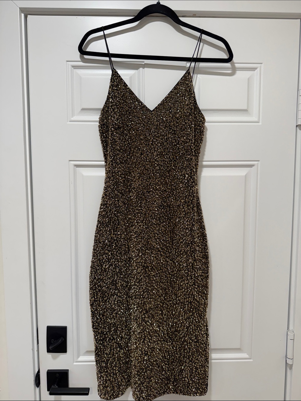 Alice + Olivia Stila Embellished Sequin Sleeveless Fitted Cocktail Dress